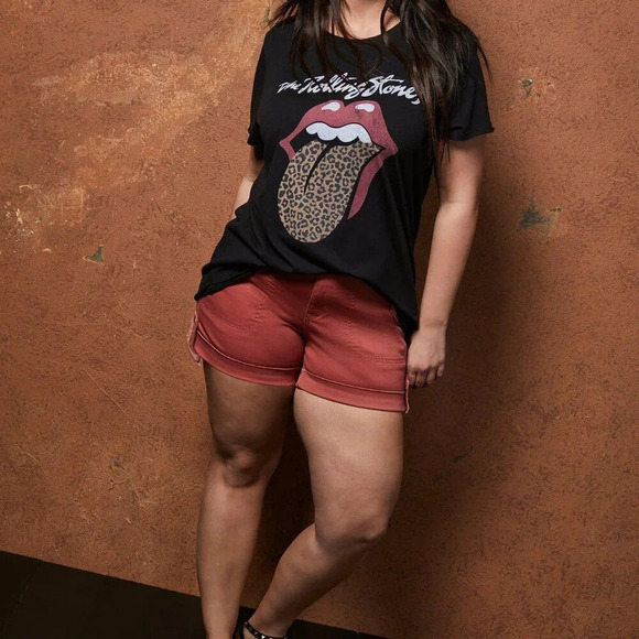 Torrid Marsala Red/Brown 3.5 Inch Military Stretch Twill Mid-Rise Short Size 24 - Picture 1 of 15